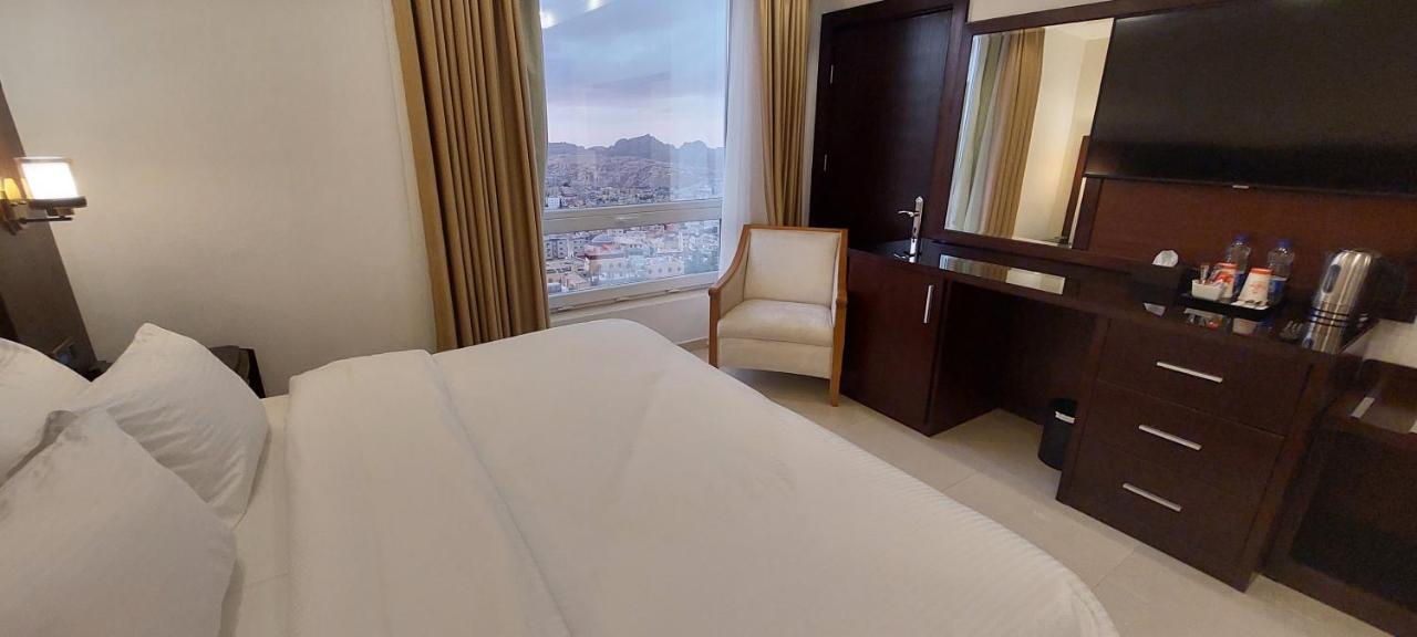 Petra Elite Hotel Wadi Musa Exteriér fotografie